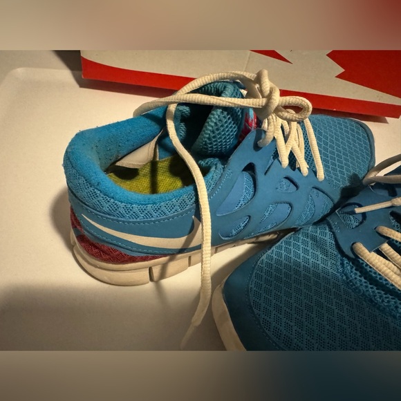 Nike Free size 9 women’s - Picture 2 of 4